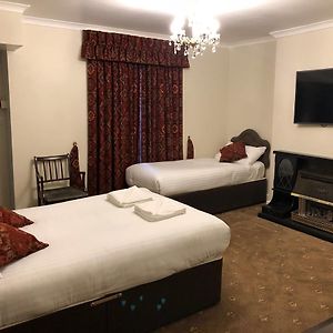 Albany Hotel